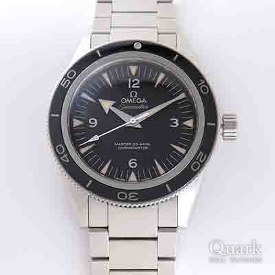 オメガ シーマスター300 Ref.233.30.41.21.01.001