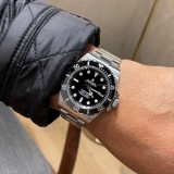 ロレックス サブマリーナー (Ref.124060) オーナー 海外 A様