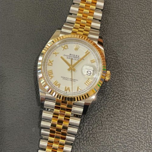 ロレックス デイトジャスト36 Ref.126233 ホワイトローマダイヤル