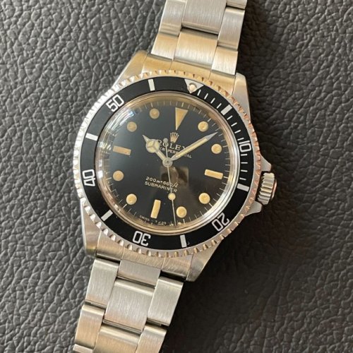 ロレックス サブマリーナー Ref.5513 アンティーク
ミラー

店長おすすめ個体！