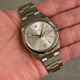 ロレックス オイスター・パーペチュアル41 Ref.124300 シルバー 001