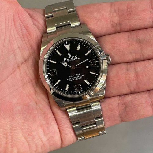 ロレックス エクスプローラーI Ref.214270 夜光なし
鏡面バックル