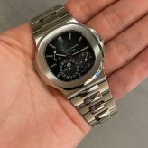 パテック・フィリップ ノーチラス プチコンプリケーション ティファニーWネーム Ref.5712/1A-001 中野店6周年記念「大商談会」対象品 photo 1