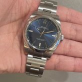 ロレックス オイスター・パーペチュアル39 Ref.114300 ブルー 002