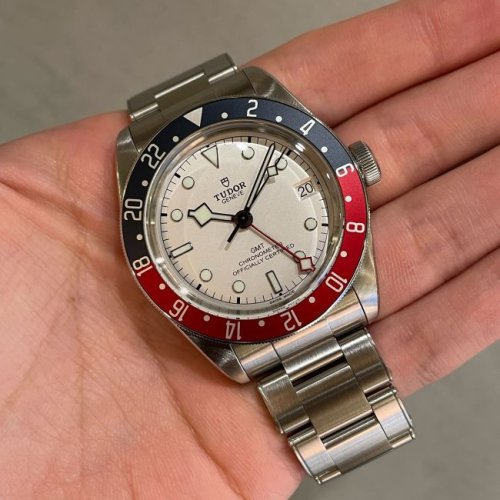 チューダー ブラックベイGMT Ref.79830RB ホワイト