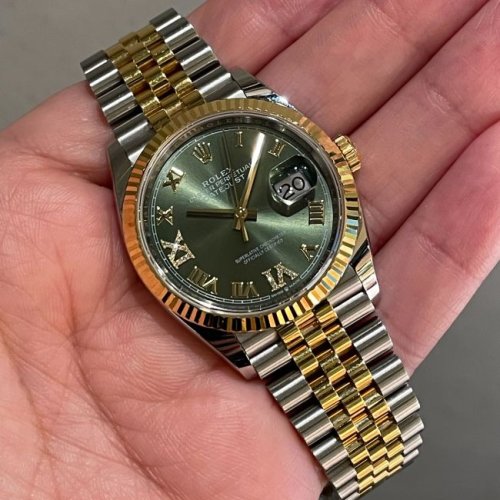 ロレックス デイトジャスト36 Ref.126233 オリーブグリーンVI＆IXダイヤ