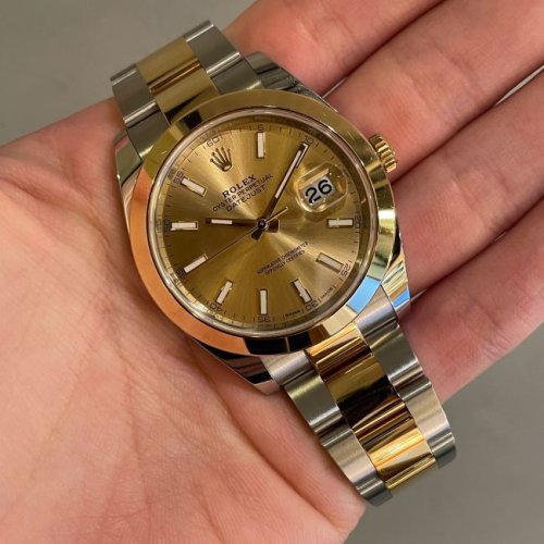 ロレックス デイトジャスト41 Ref.126303 シャンパン