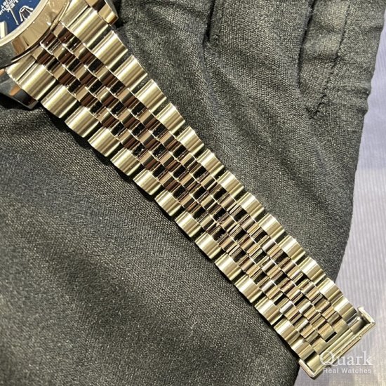 ロレックス デイトジャスト41 Ref.126300