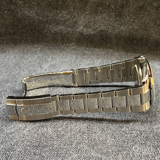 ロレックス デイトジャスト41 Ref.126300