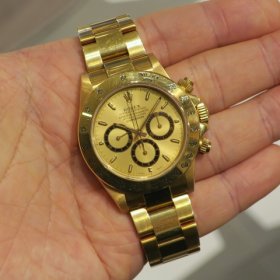 ロレックス デイトナ 16528 シャンパンダイヤル