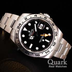 ブラックダイヤル