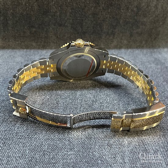 ロレックス GMTマスターII Ref.126713GRNR