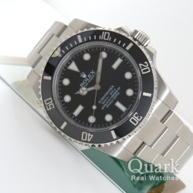 ブラックダイヤル