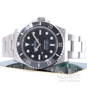 ブラックダイヤル