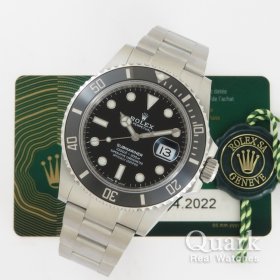 ブラックダイヤル