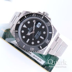 ブラックダイヤル