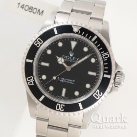 ブラックダイヤル