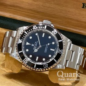 ブラックダイヤル