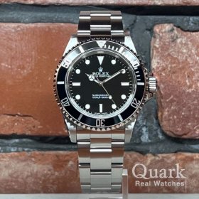 ブラックダイヤル