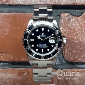 ブラックダイヤル