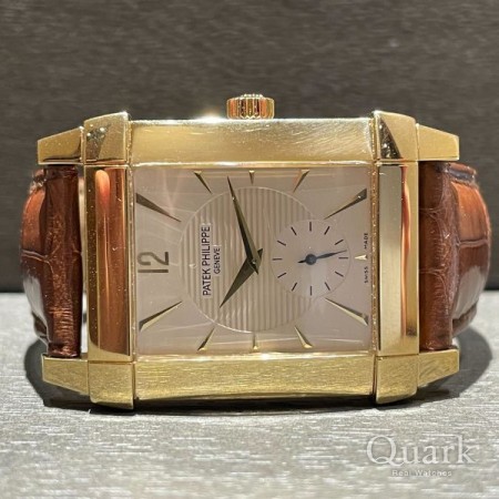 パテックフィリップ ゴンドーロ
 5111J-001