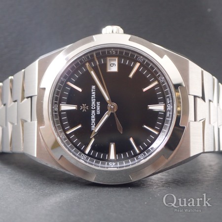 ヴァシュロン・コンスタンタン オーヴァーシーズ 4520V/210A-B483